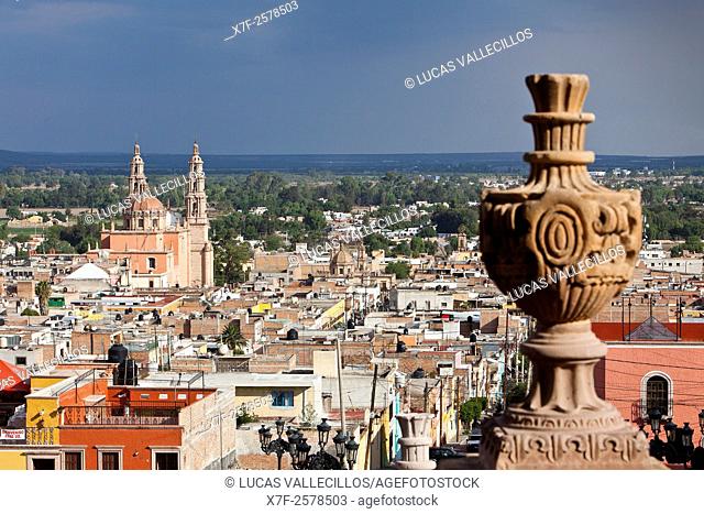 View from `El Calvario'. In background Parroquia de la Asunción de María, Lagos de Moreno, Jalisco, Mexico