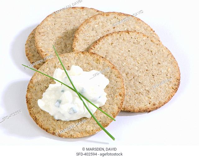 Scottish oatcakes with cottage cheese and chives
