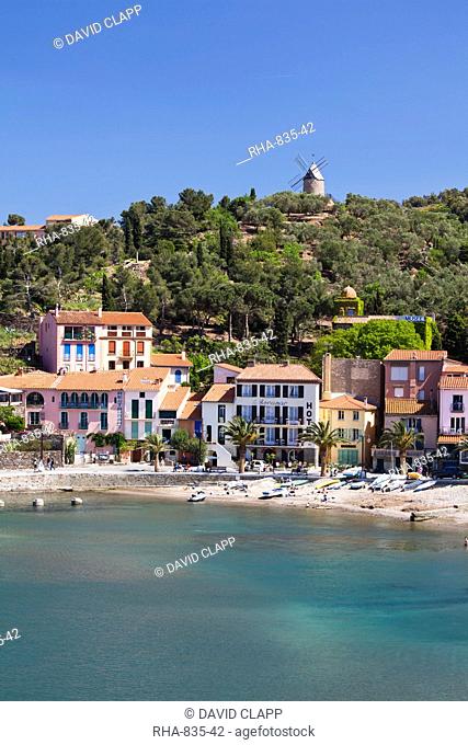 A view of the beach at Collioure in Languedoc-Roussilon, France, Europe