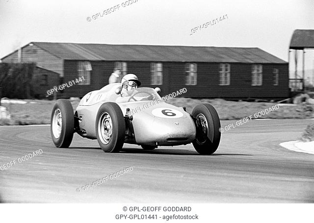 Jo Bonnier in a Porsche 718, came 2nd in the XV BARC 200 race, Aintree, England 30 April 1960