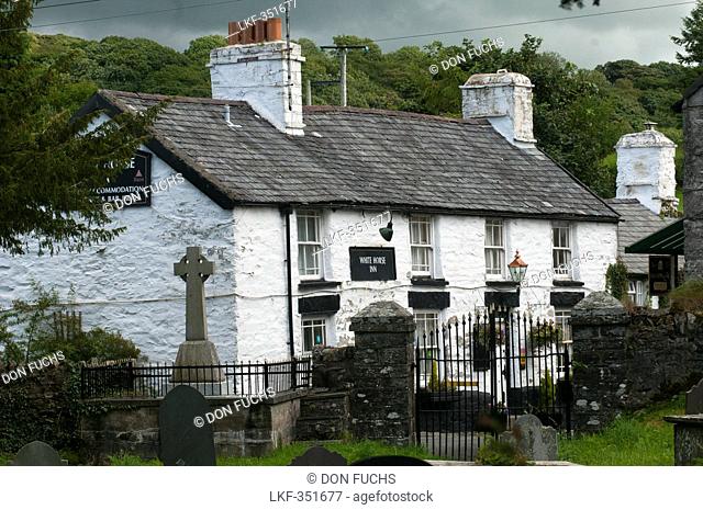 White Horse Inn in the village of Garmon Chapel, Snowdonia National Park, Wales, UK