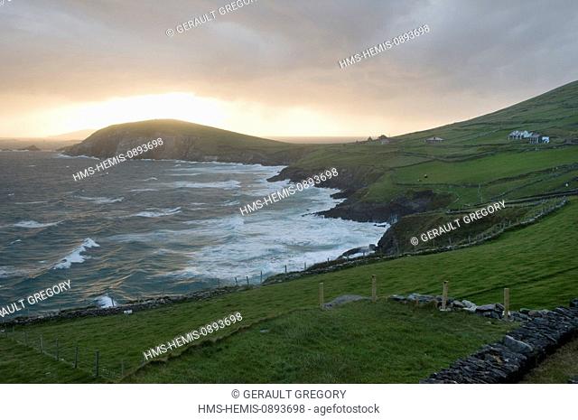 Ireland, County Kerry, Dingle Peninsula, storm and twilight on Slea head
