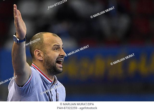 Croatia's coach Zeljko Babic during the men's Handball World Cup match between Croatia and Chile in Rouen, France, 18 January 2017