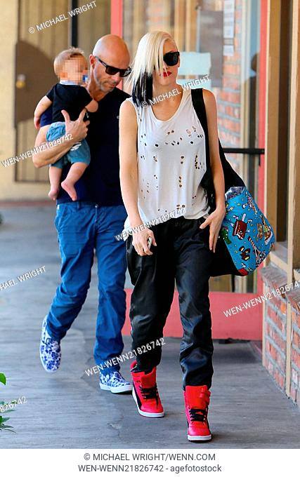 Gwen Stefani spotted at the acupuncture clinic with her youngest son Apollo Rossdale Featuring: Gwen Stefani, Apollo Rossdale Where: Los Angeles, California