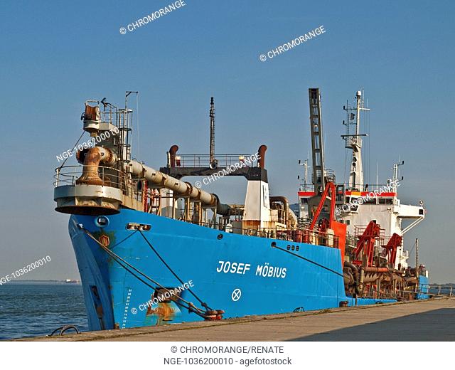 Hopper dredger Josef Möbius in Cuxhaven, Lower Saxony, Germany, Europe