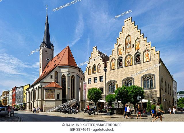 City tower with the Church of Our Lady, Town Hall, historic Schranne or granary, Marienplatz square, historic town centre, Wasserburg am Inn, Upper Bavaria