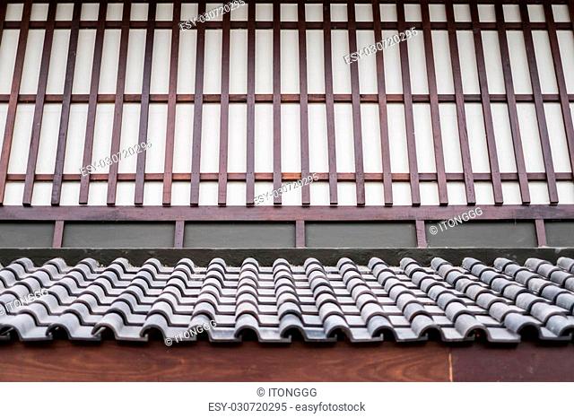Side view of wall and roof of a traditional Japanese house