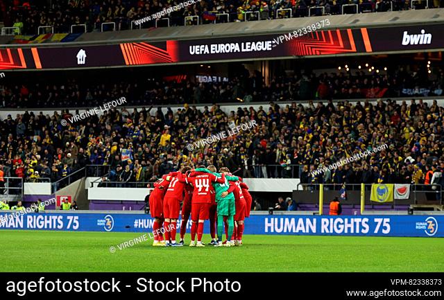 Liverpool's players pictured at the start of a game between Belgian soccer team Royale Union Saint Gilloise and English club Liverpool FC
