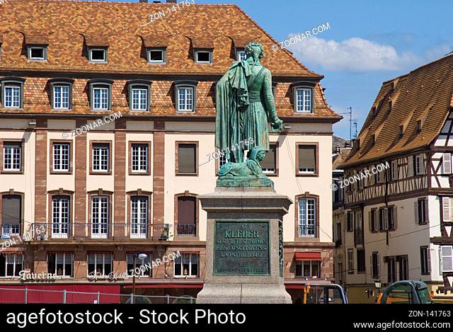 Kleberdenkmal am Place Kleber, Straßburg, Elsaß, Frankreich, | Kleber Memorial, Strasbourg, Alsace, France