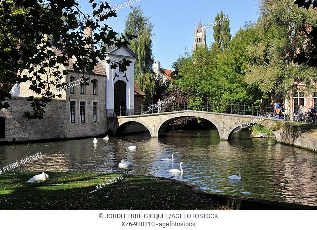 Arch bridge over canal  Medieval town of Bruges, Belgium  Brugge