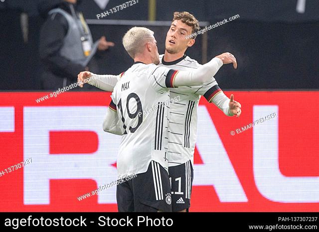 Assistants Philipp MAX (left, GER) and Luca WALDSCHMIDT (GER) are happy about the goal to make it 1-0 for Germany, international soccer game, friendly game