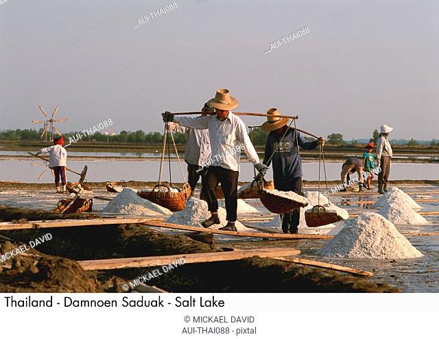 Thailand - Damnoen Saduak - Salt Lake