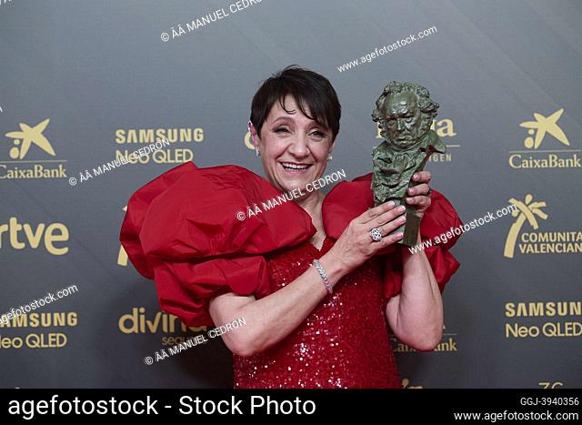 Blanca Portillo poses in the Winner Room after winning a Goya Award during 36th Goya Awards at Palau de les Arts Reina Sofia on February 12, 2022 in Valencia