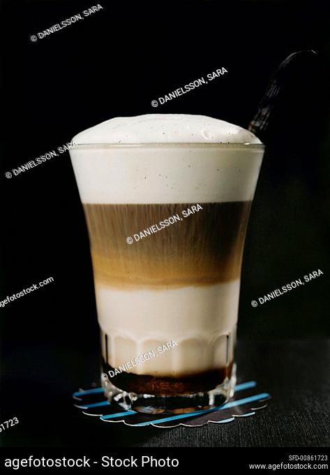 Latte livornese (espresso, rum, milk and brown sugar)