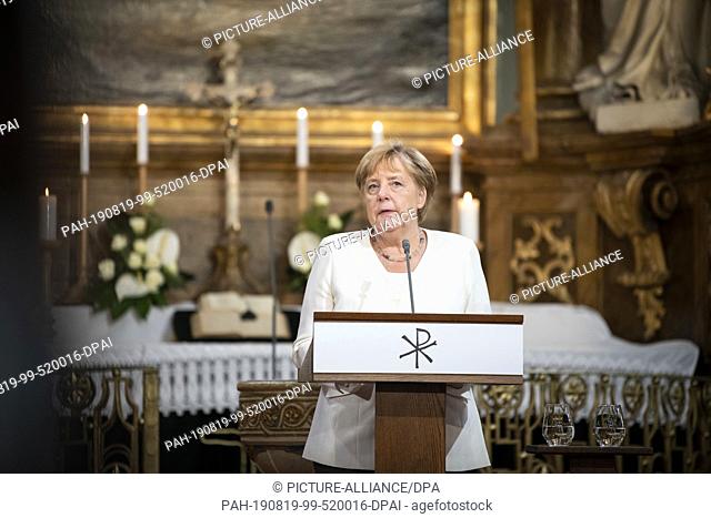 HANDOUT - 19 August 2019, Hungary, Sopron: The handout of the Federal Press Office shows Federal Chancellor Angela Merkel (CDU) giving a speech in the...
