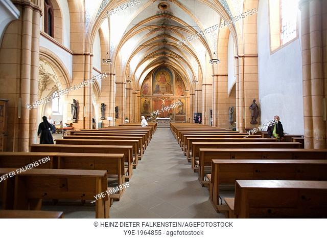The late Gothic aisle of the Church of St. Gangolf on Hauptmarkt square, Trier, Rhineland-Palatinate, Germany, Europe