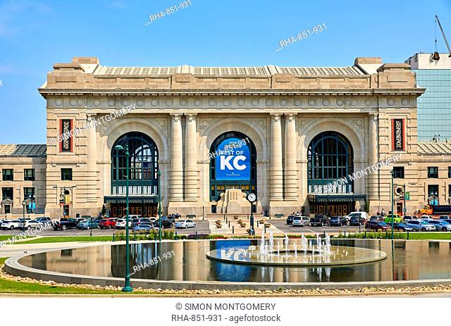 Exterior of Union Station in Kansas City, Missouri, United States of America, North America