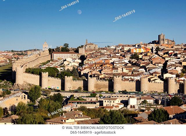 Spain, Castilla y Leon Region, Avila Province, Avila, Las Murallas, town walls, elevated view, dusk