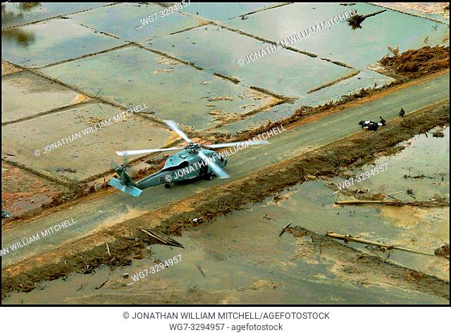 INDONESIA Lamno -- 02 Jan 2005 -- A US Navy SH-60F Seahawk Helicopter assigned to Helicopter Anti-Submarine Squadron Two (HS-2) prepares to leave the village of...