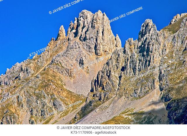 Torre del Friero (2445 m). Central Massif. Picos de Europa National Park. Leon province. Castilla y Leon. Spain