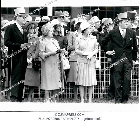 Jun. 06, 1978 - The Queen At Epsom For The Derby. Photo shows H.M. The Queen and The Queen Mother watch the parade of the horses before the Derby at Epsom...