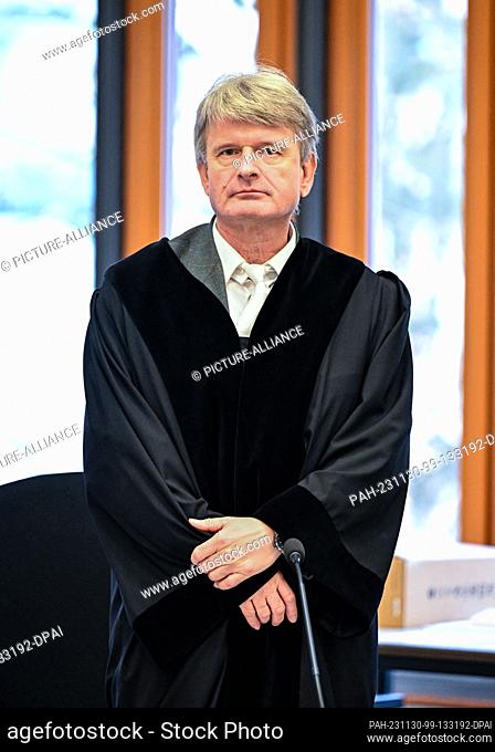 30 November 2023, Baden-Württemberg, Baden-Baden: Stefan Schmid, presiding judge at Baden-Baden District Court, opens a murder trial