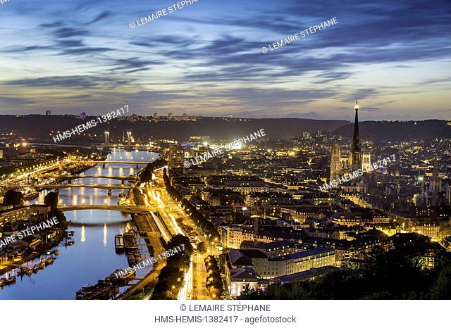 France, Seine Maritime, Rouen, city center and Notre Dame Cathedral from Cote Sainte Catherine hill