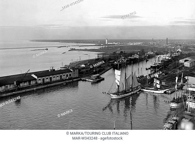 europa, italia, toscana, livorno, veduta del porto nuovo, 1920-30 // europe, italy, tuscany, livorno, view of the new port, 1920-30