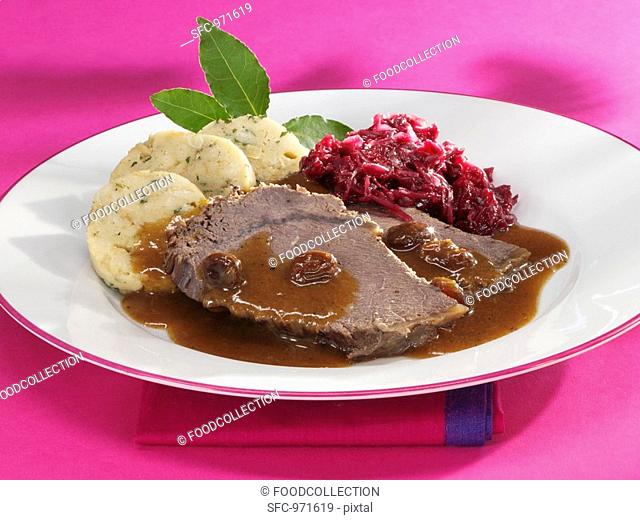 Sauerbraten pot roast with red cabbage & napkin dumplings