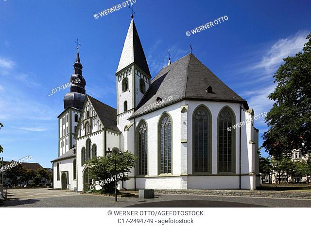 Germany, Lippstadt, Lippe, East Westphalia, Westphalia, North Rhine-Westphalia, NRW, market place, Grosse Marienkirche, St