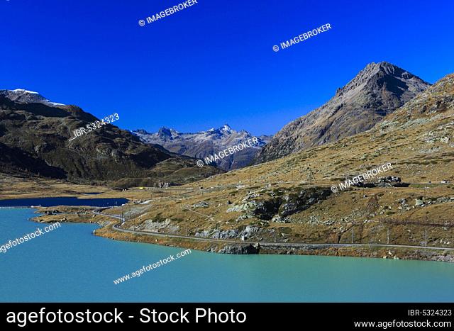 Lago Bianco, Bernina Pass, Upper Engadine, Graubuenden, Switzerland, Europe