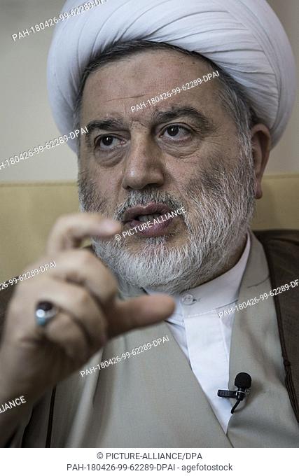 dpatop - A picture made available on 01 May 2018 shows Iraqi politician Humam Hamoudi, leader of the Supreme Islamic Iraqi Council