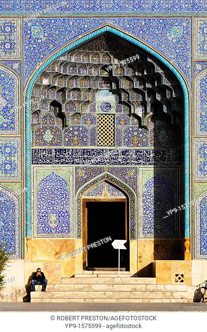 Entrance to the Masjid-i Sheikh Lotfallah mosque, Isfahan, Iran