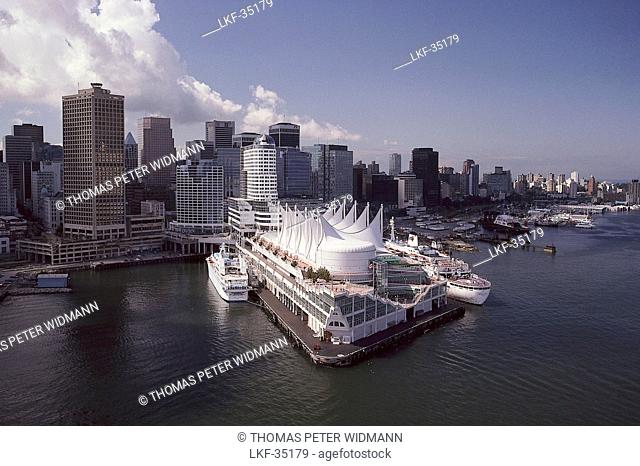 View over Canada Place, Burrard Inlet, architect Eberhard Zeidler, Vancouver, British Columbia, Canada, North America, America