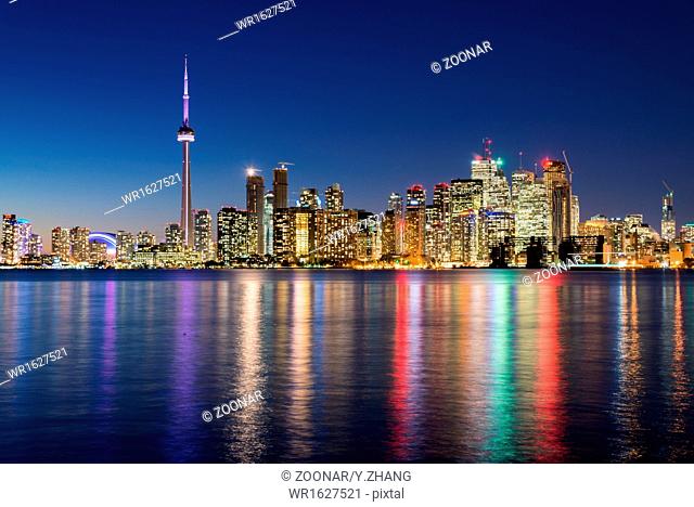 Night scene of downtown Toronto