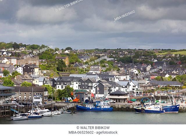 Ireland, County Cork, Kinsale, elevated town view