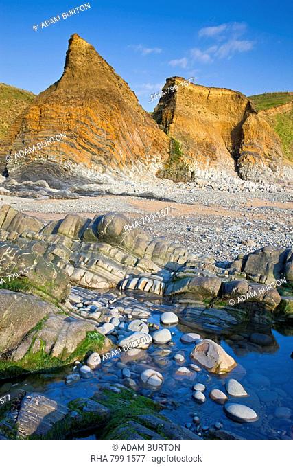 Rockpools and cliffs at Sandymouth, Cornwall, England, United Kingdom, Europe