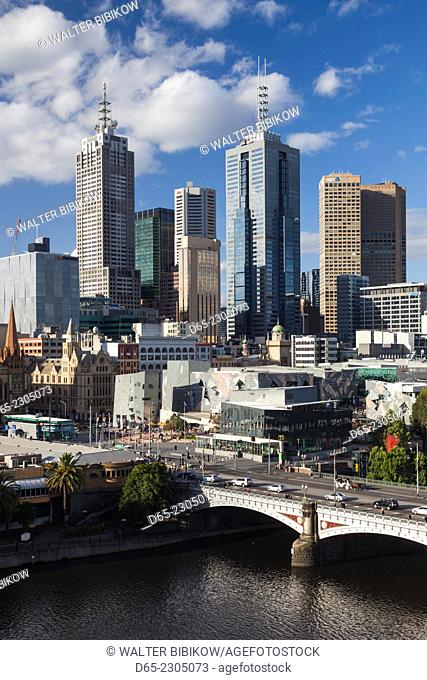 Australia, Victoria, VIC, Melbourne, skyline with Yarra River and Princess Bridge, late afternoon, elevated view
