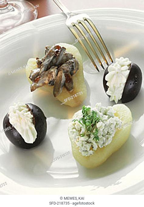 Stuffed plums, pear with Roquefort and pear with game