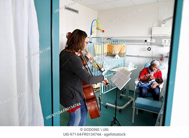 French NGO Musique et Sante (Music and Health), Music therapy in children's ward