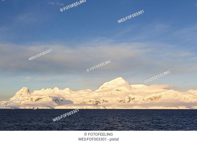 South Atlantic Ocean, Antarctica, Antarctic Peninsula, Lemaire Channel, View of snow coverd mountain range