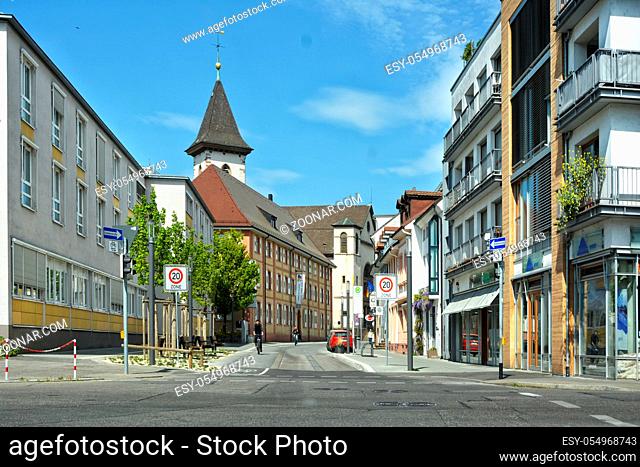 Lörrach ist eine Kreisstadt im Südwesten von Baden-Württemberg. Sie ist die größte Stadt des gleichnamigen Landkreises und Große Kreisstadt