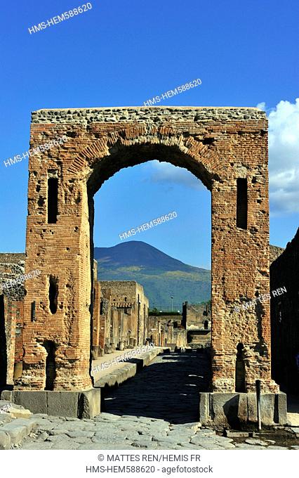 Italy, Campania, Pompei, archeological site listed as World Heritage by UNESCO, the Forum, arco Onorario