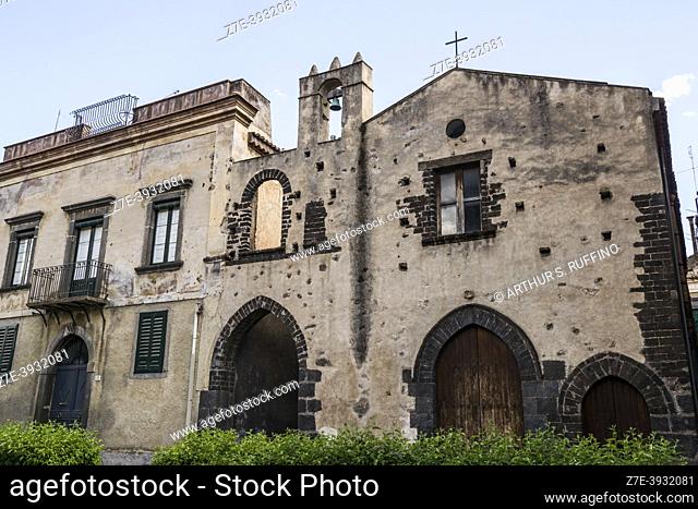 Entrance arch to the Lane of the Arches (Via degli Archi). Randazzo, Metropolitan City of Catania, Sicily, Italy