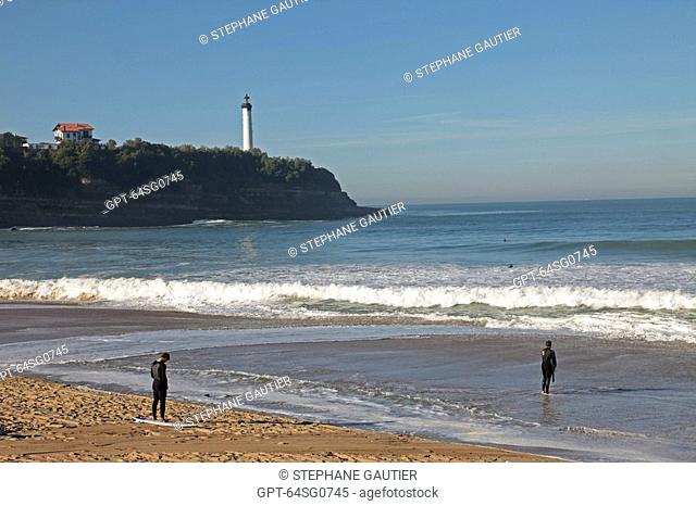 VVF BEACH WITH THE BIARRITZ LIGHTHOUSE IN THE BACKGROUND, ANGLET, PYRENEES-ATLANTIQUES 64, FRANCE