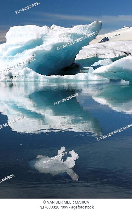 Icebergs floating in lake, Jokulsarlon, Iceland
