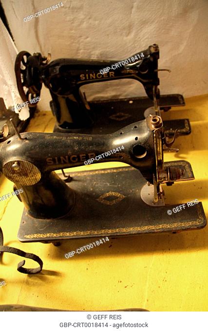 Objects, old, sewing machines, 2016, center, São Tomé das Letras, Minas Gerais, Brazil