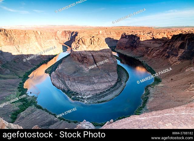Classic view from the overlook to Horseshoe Bend near Page, Arizona