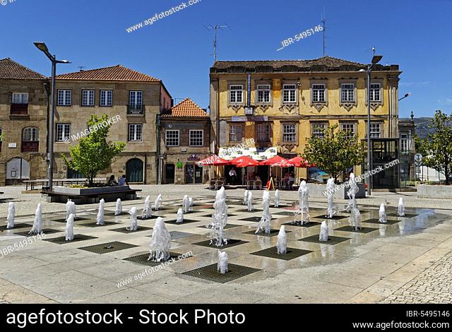 Fountain on the Praca Camilo Castelo Branco, Vila Real, Portugal, Europe