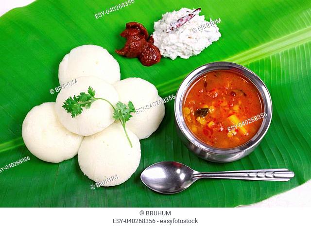 idli, sambar, coconut and lime chutney, south indian breakfast on banana  leaf, Stock Photo, Picture And Low Budget Royalty Free Image. Pic.  ESY-040268356 | agefotostock